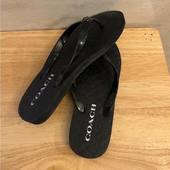 Coach Abbigail Black Women's TurnLock Logo Flip-Flop - Picture 4 of 8